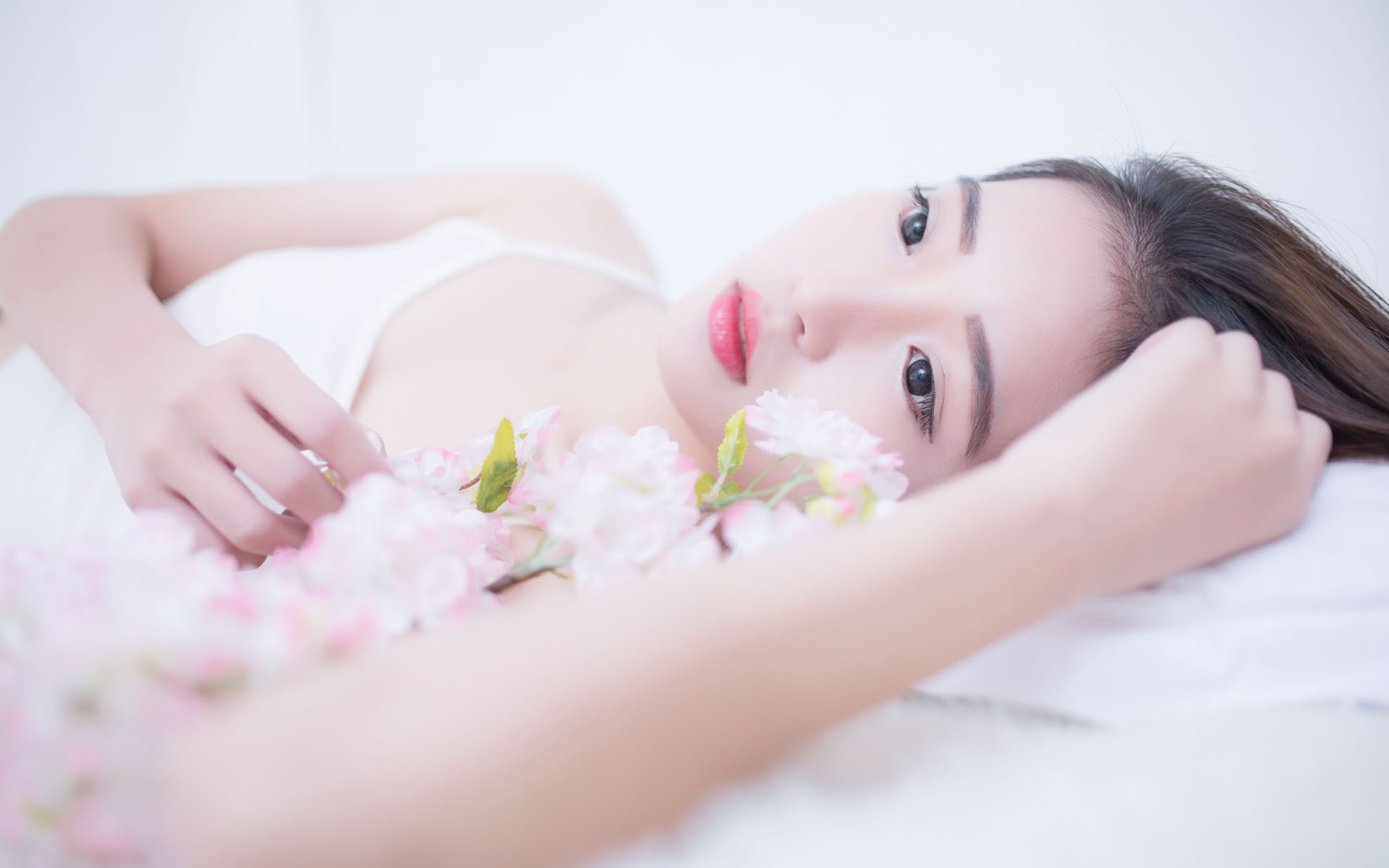 午夜毛片久久精品国产-一区二区乱码福利-欧美一区二区三区日韩视频-国产天堂av在线一二三四-国产精品v免费-欧美国产日韩综合一区-日产乱码卡一卡2卡三卡四-国产a毛片高清视|铁路隧道里的坚守：高温天穿秋裤，日行万步护通行安全